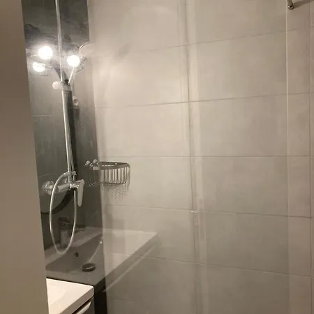 Apartment A 50 Metres De La *